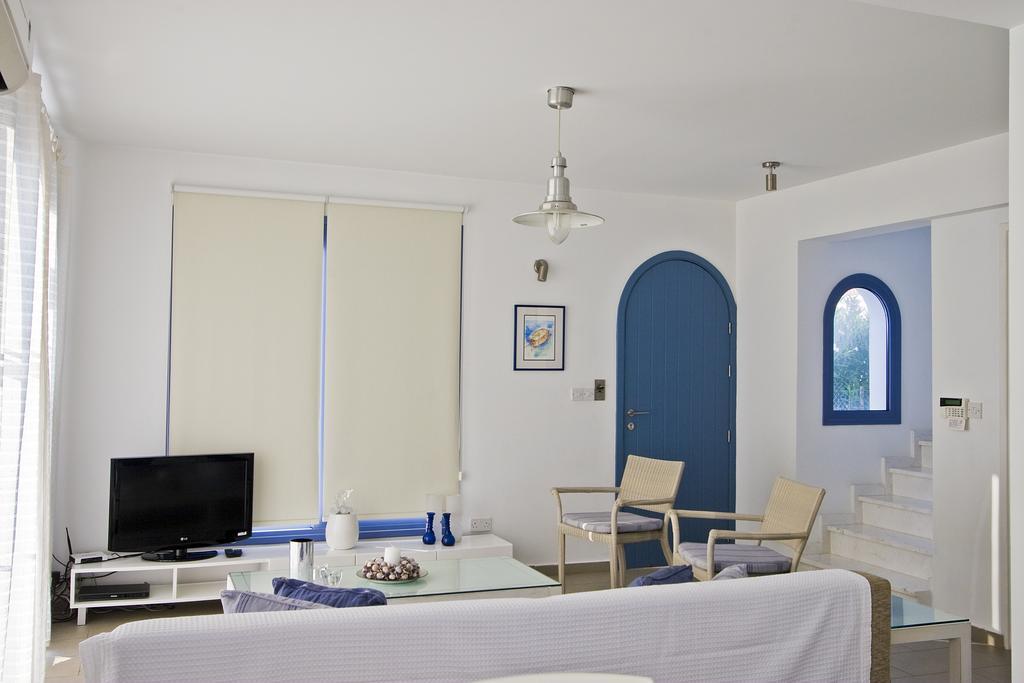 Meltemi Villas Paphos Chambre photo